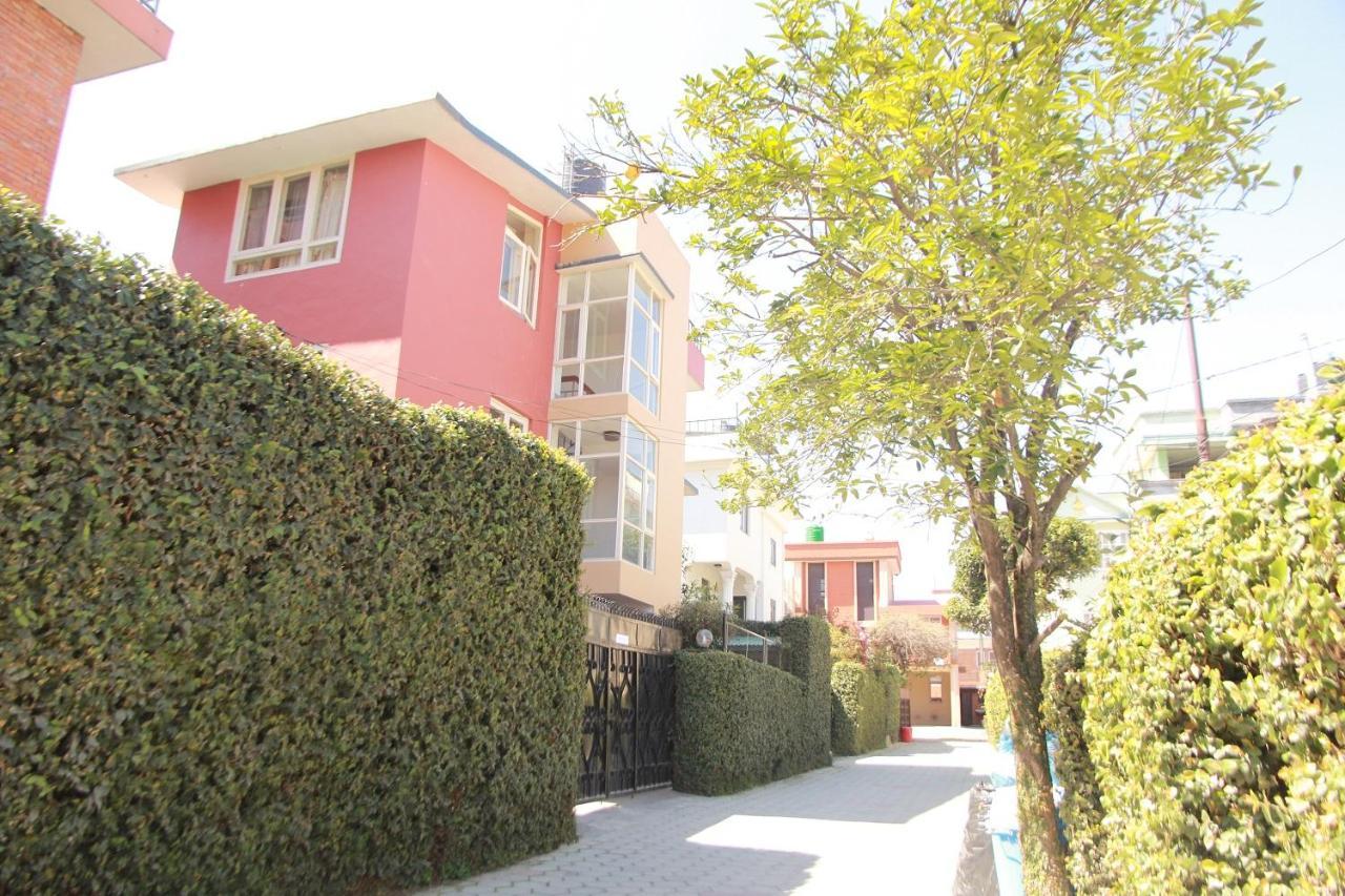 Ojas Wellness B&B Lalitpur Extérieur photo